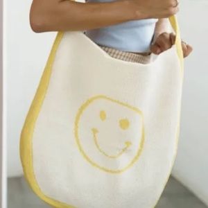Yellow the label knit smiley tote